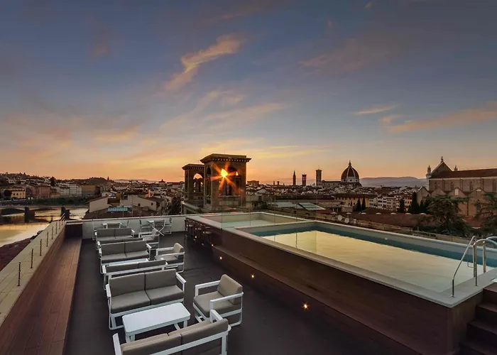 Plaza Hotel Lucchesi Florence