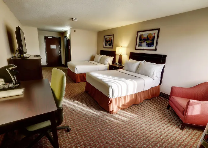 Clarion Hotel Convention Center Minot