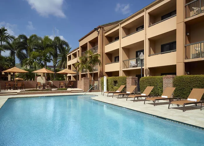 Courtyard By Marriott West Palm Beach