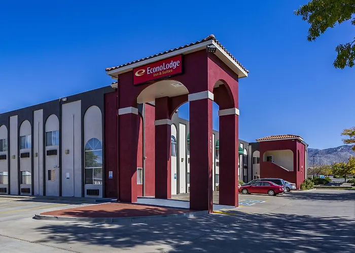 Econo Lodge Inn & Suites Albuquerque East I-40 Eubank Exit