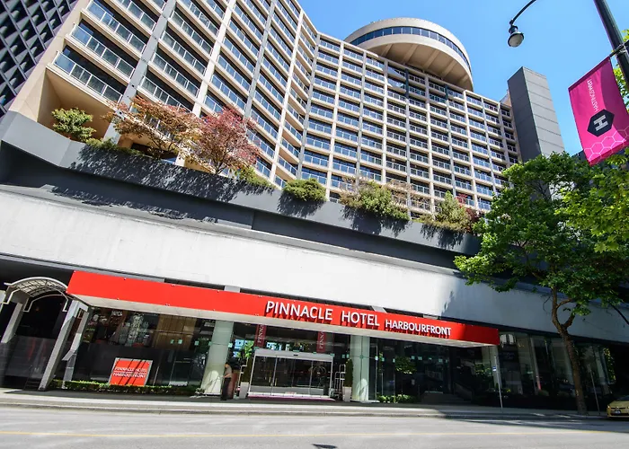 Pinnacle Hotel Harbourfront Vancouver