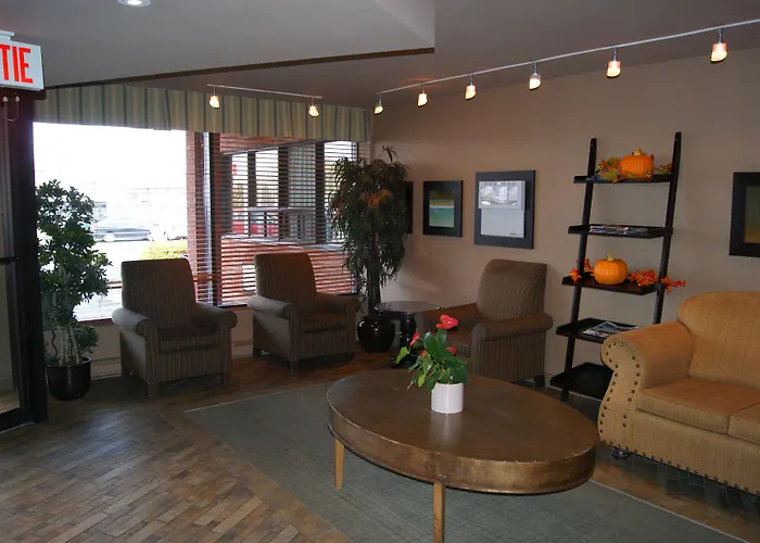 Quality Inn & Suites Pe Trudeau Airport Dorval