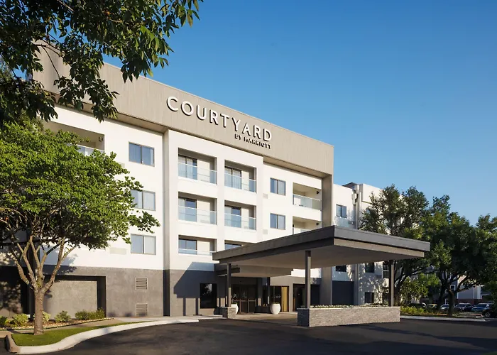 Courtyard Austin South Hotel