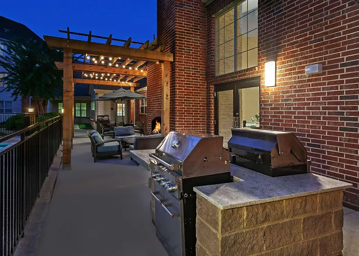 Homewood Suites By Hilton Greensboro