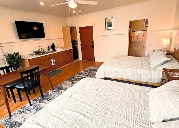 Hilo Town Inn