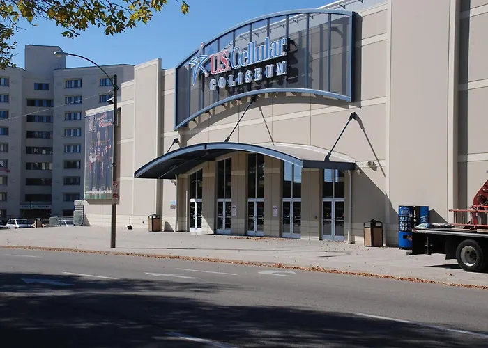 Holiday Inn Express Hotel & Suites Bloomington-Normal University Area By Ihg