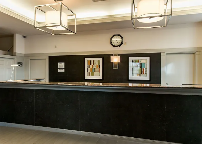 Courtyard By Marriott Kitchener Hotel