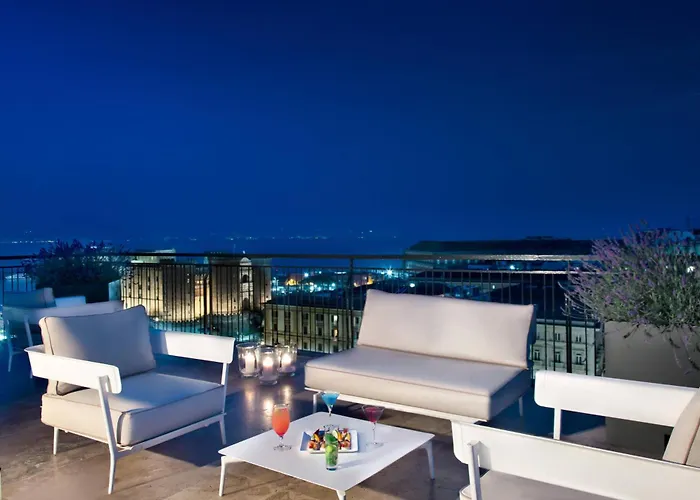 Renaissance Naples Hotel Mediterraneo