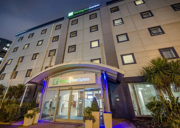 Holiday Inn Express Royal Docks By Ihg London