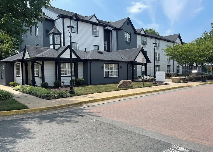 Mainstay Suites Sterling Near Dulles Town Center