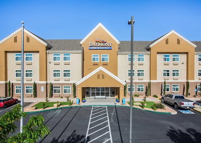 Baymont By Wyndham Albuquerque Airport Hotel
