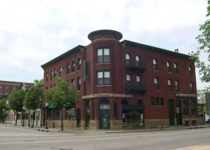 Hotel Ruby Marie Madison