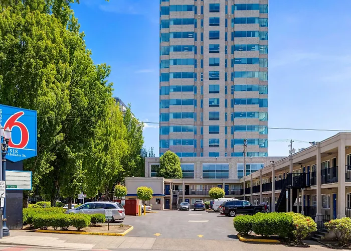 Motel 6 - Motel 6 Portland, Or - Downtown