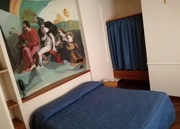 Hotel Suite Ares Naples