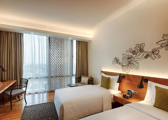 Jetwing Colombo Seven Hotel