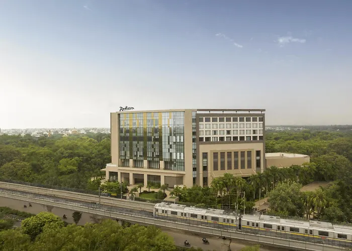 Radisson Hotel Delhi Mg Road New Delhi