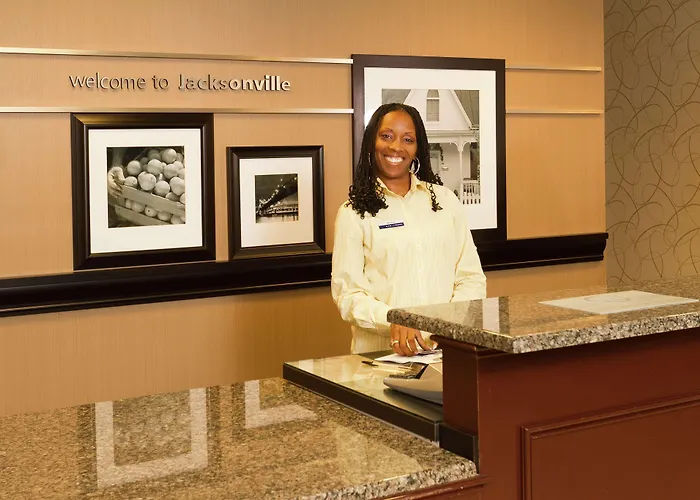 Hampton Inn & Suites Jacksonville-Airport
