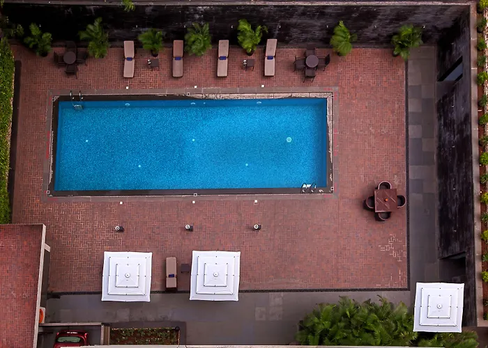 Oakwood Residence Naylor Road Pune