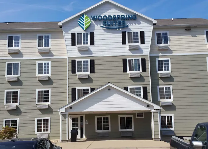 Woodspring Suites | North Charleston Airport I-526