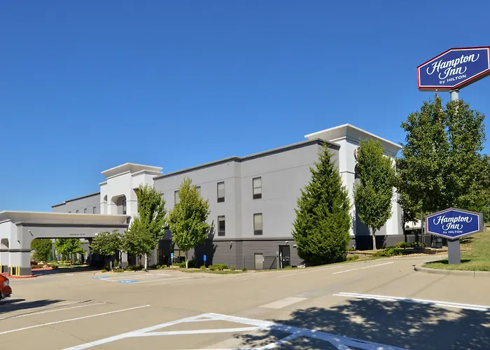 Hampton Inn Kansas City Northeast