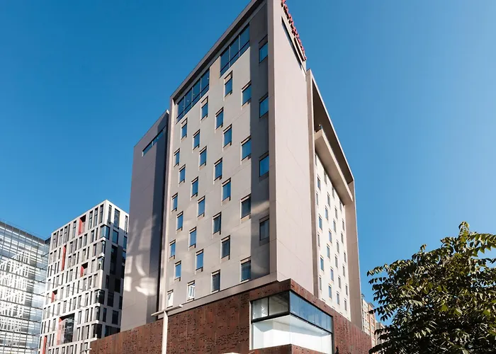 Hampton By Hilton Bogota Airport Hotel
