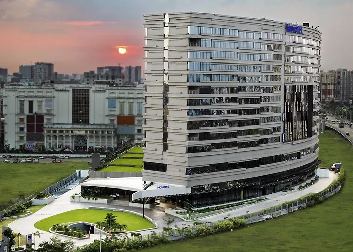 Novotel Kolkata Hotel And Residences