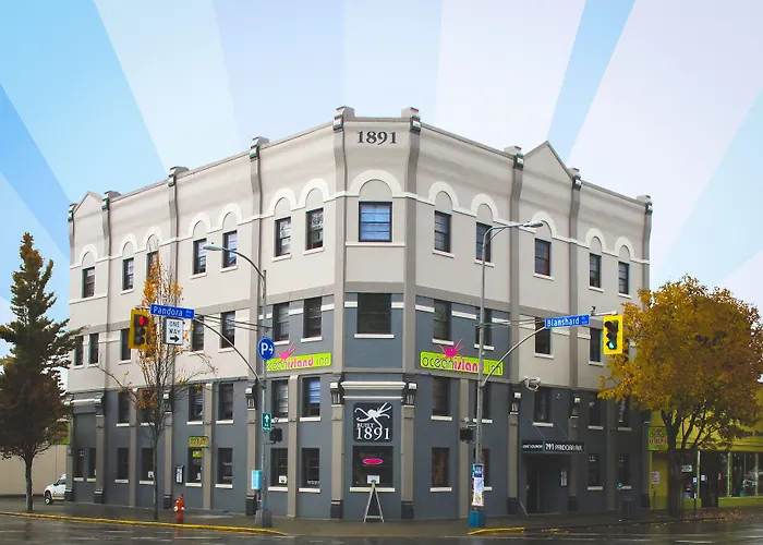 Ocean Island Inn | Backpackers | Suites Victoria