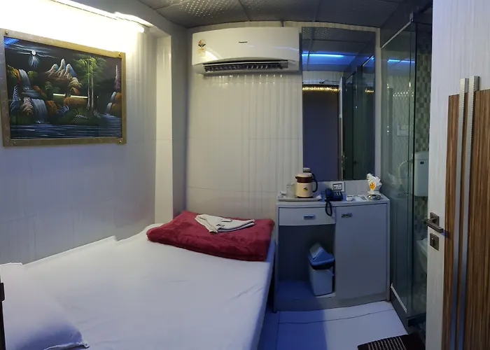Nice Guest House Mumbai