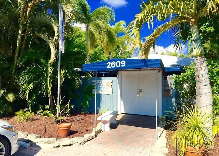 Coral Reef Guesthouse Fort Lauderdale