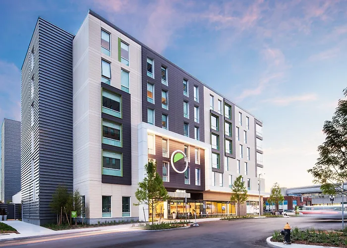 Element Boston Seaport District Hotel
