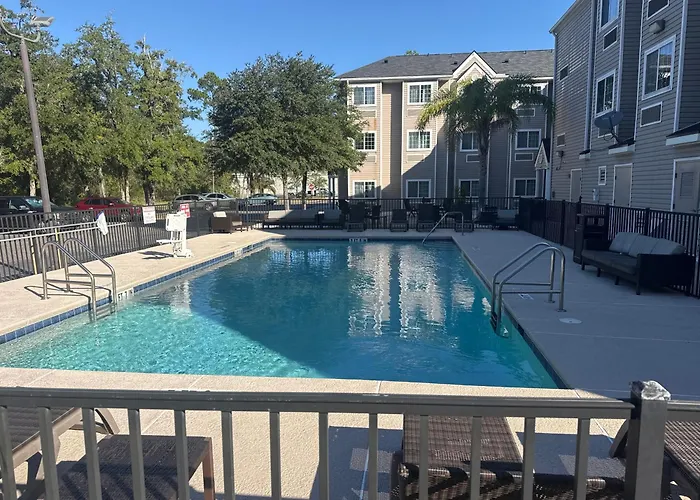 Microtel Inn & Suites By Wyndham Jacksonville Airport
