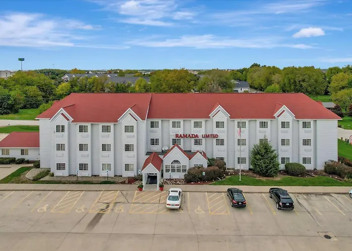 Ramada Limited By Wyndham, Bloomington I-55 & I-74 Il Hotel