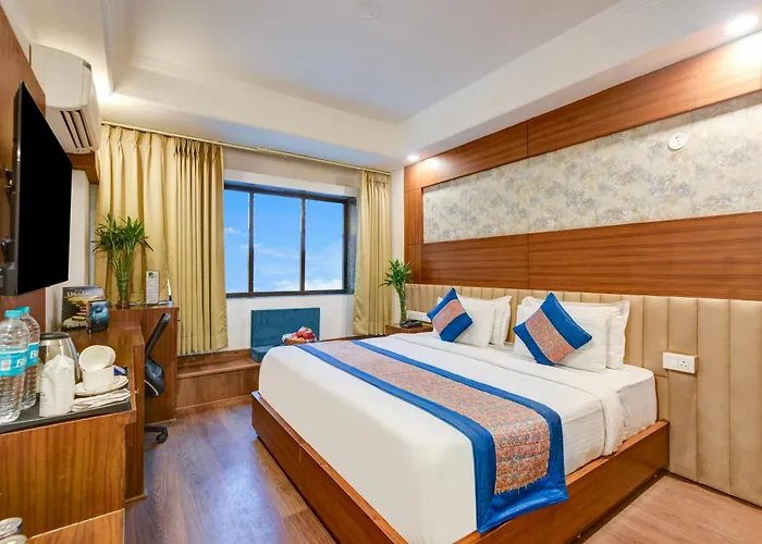 Airport Hotel Grand New Delhi