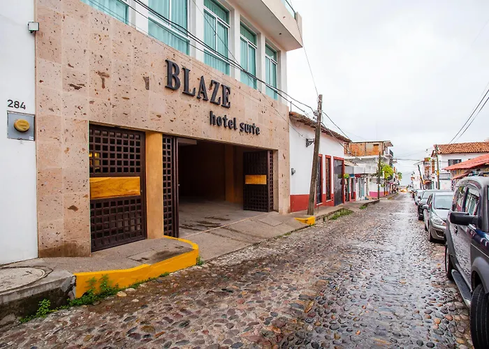 Blaze Hotel & Suites Puerto Vallarta