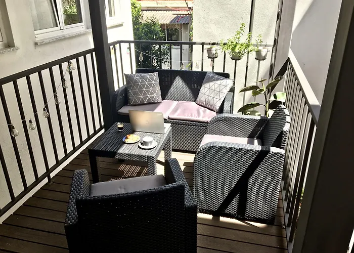 Hola Lisbon Suites