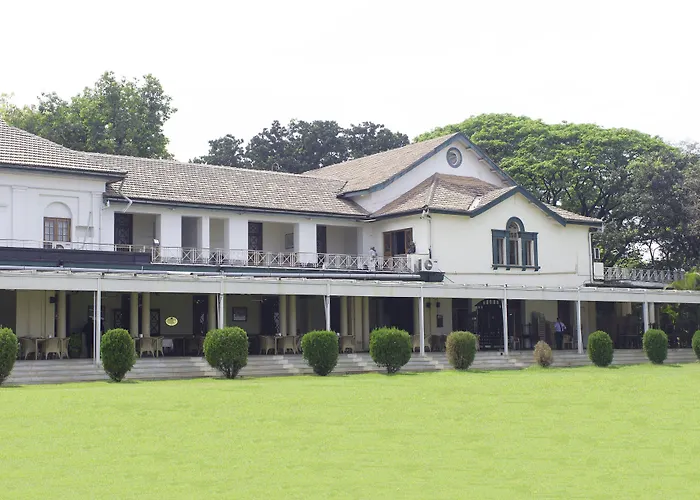 Turf Club House Hotel Pune