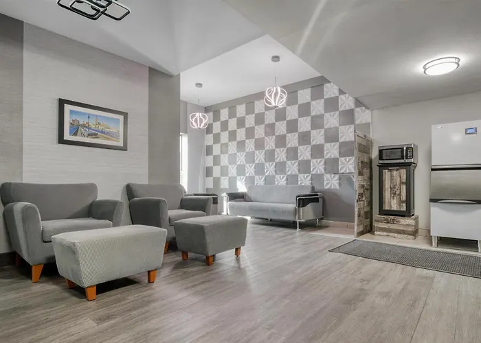 Best Western Inn At The Rochester Airport