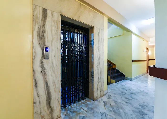 Oyo 18698 Hotel New Prince Visakhapatnam