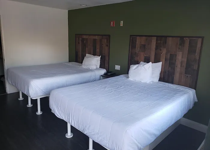 University Inn Fresno