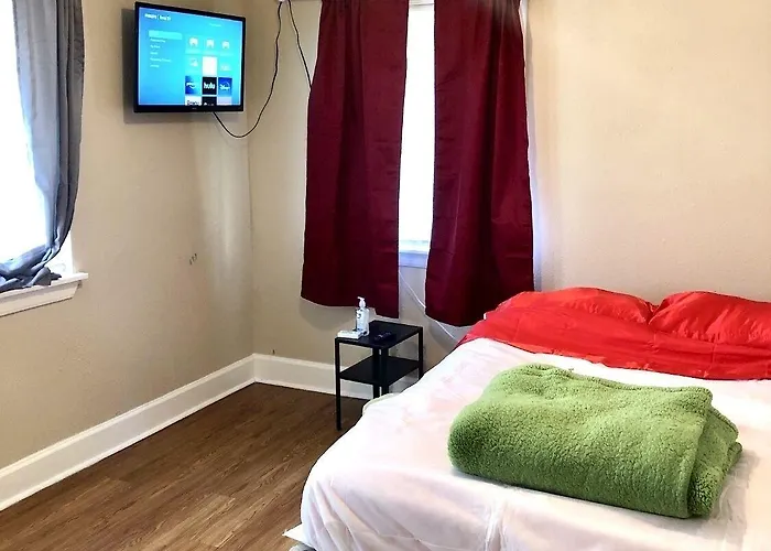 The Ugly House Hotel Houston