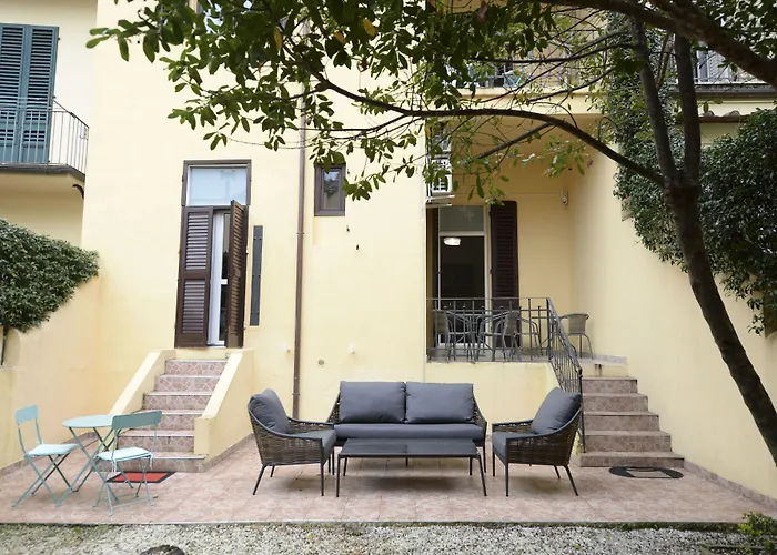Palazzo Oliveto Bed & Breakfast Florence
