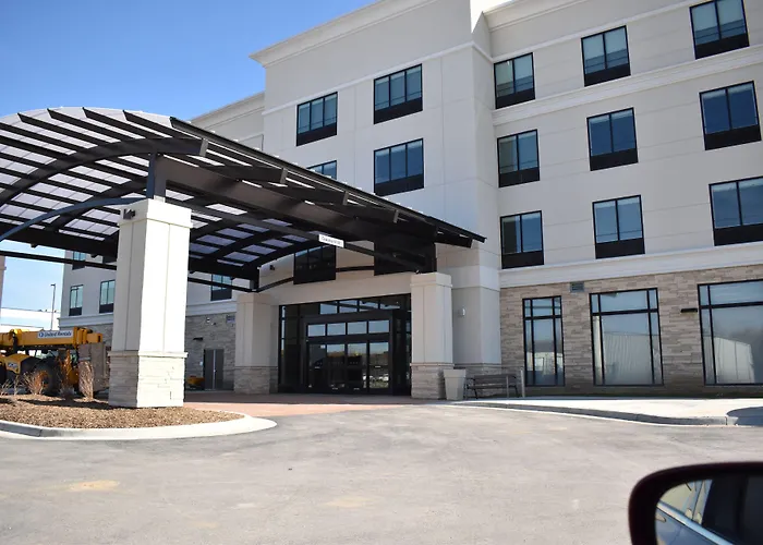 Holiday Inn - Kansas City - Northeast By Ihg