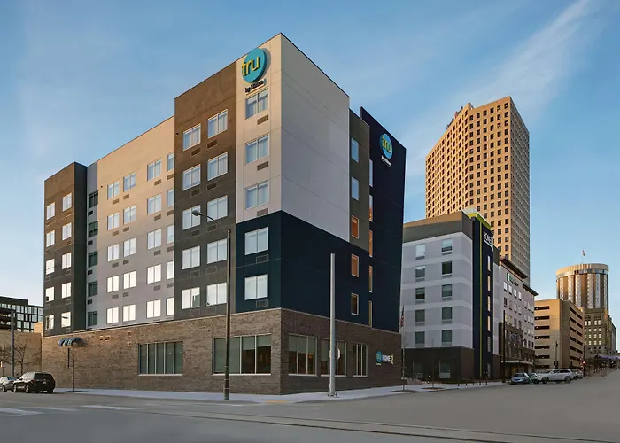 Tru By Hilton Milwaukee Downtown, Wi Hotel