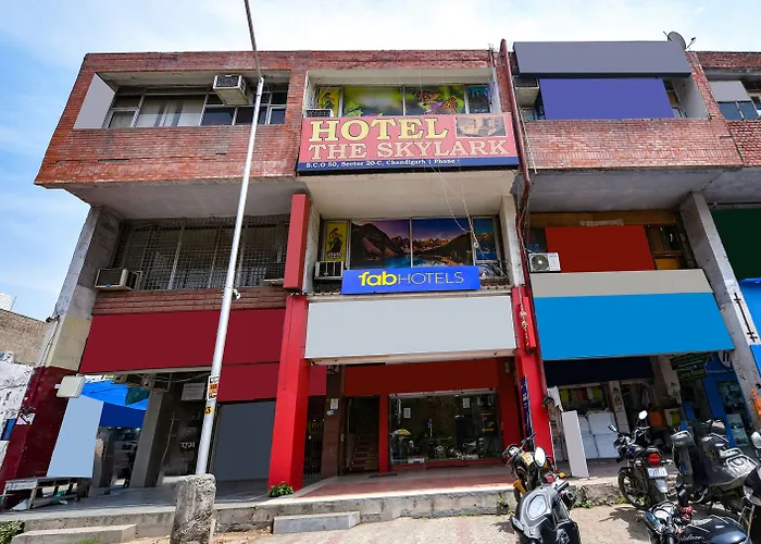 Fabexpress Skylark Hotel Chandigarh