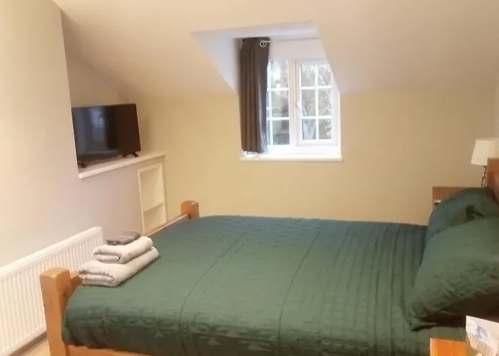 Yew Tree Cottage Bristol