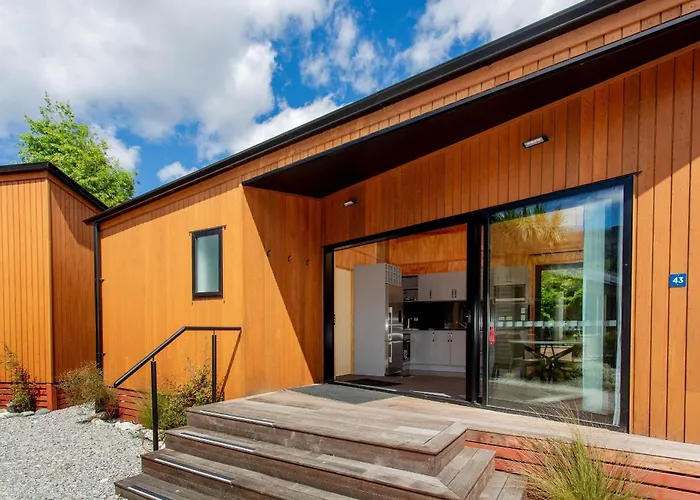 Queenstown Top 10 Holiday Park