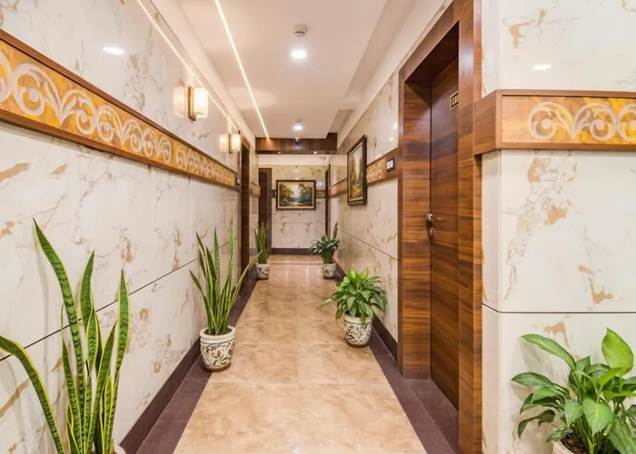 Fabhotel Rajnandani Residency Indore