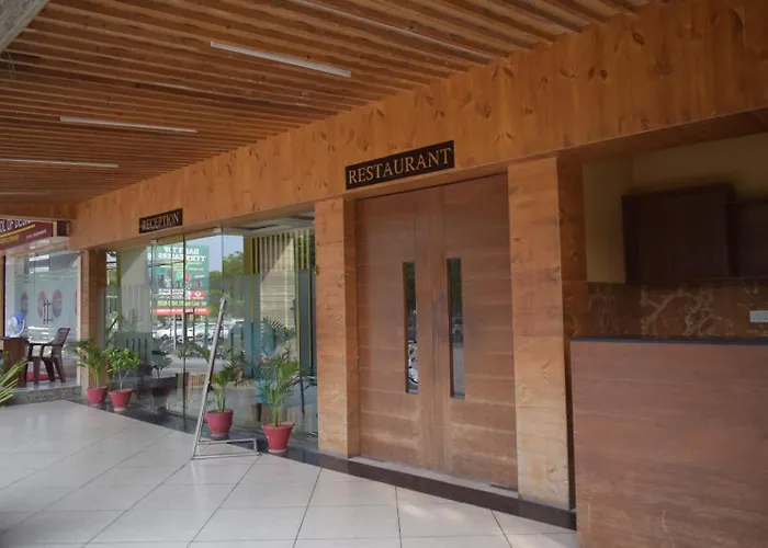 Hotel Candy Near Bestech-Iiser-Isb-Railway Station Airport Road Mohali Chandigarh