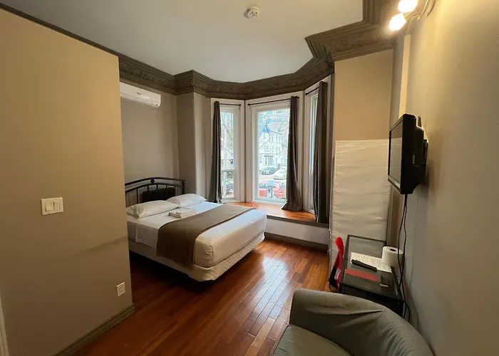 Klaus Guesthouse Toronto