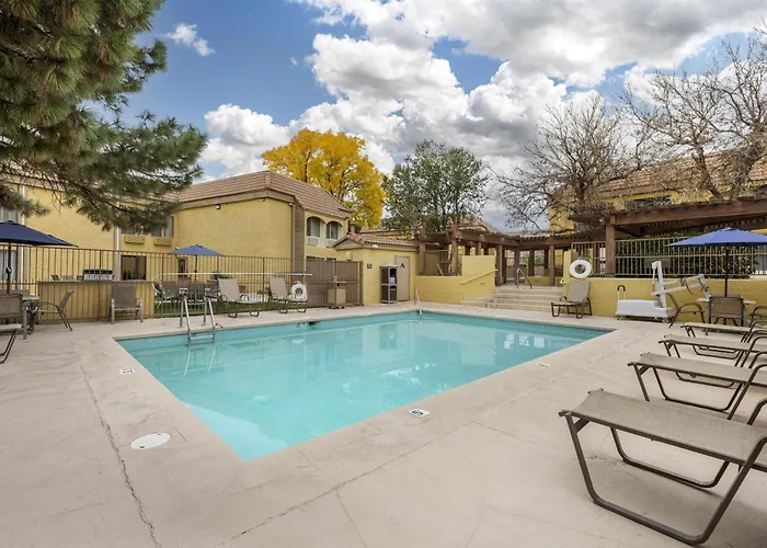 Best Western Airport Albuquerque Innsuites Hotel & Suites